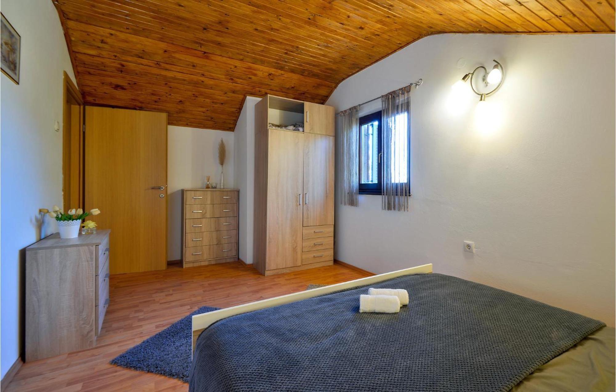 2 Bedroom Gorgeous Home In Gornje Stative Экстерьер фото